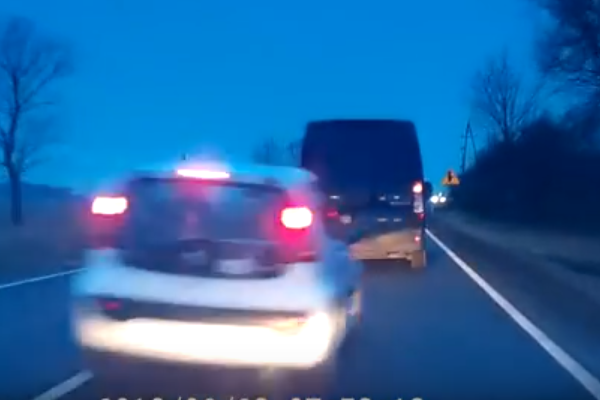 Íme az ember, akit majdnem megölt a hülyeség