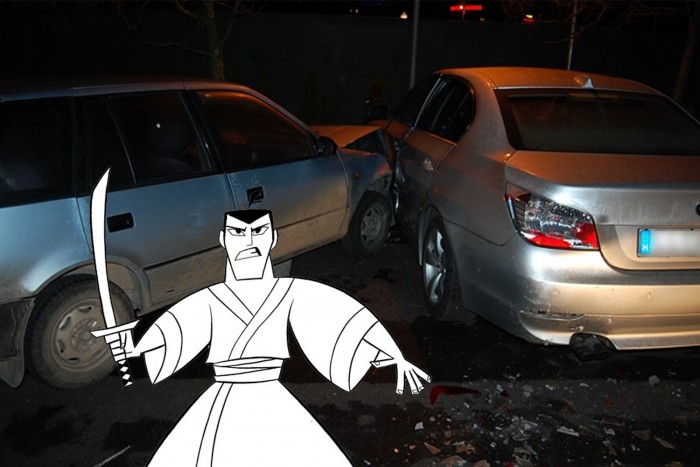 Karddal és Suzukival támadt a BMW-re