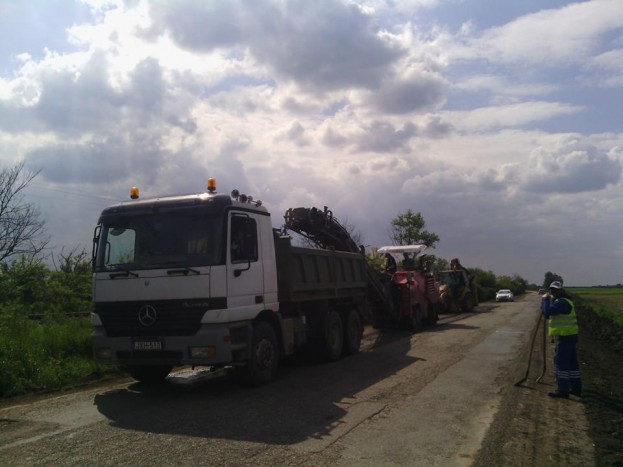 Eltűnik az ország legrosszabb útja