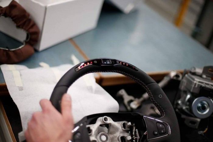 250 lóerős városi kisautó a Renault-tól 2 Renault Clio RS 250 LE