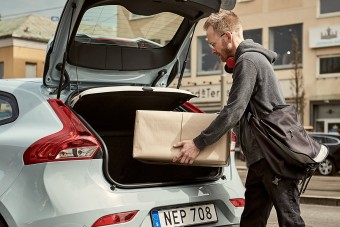 Villámgyors futárszolgálat Volvóval