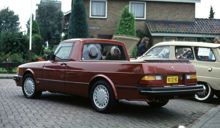 1982-Saab-900-Pickup-rear