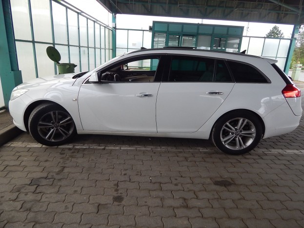 Ezeknél az autóknál a rendőrök nyertek a tolvajokkal szemben