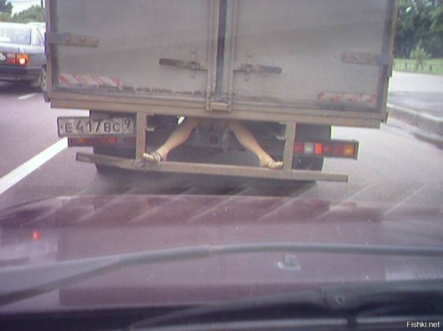 30 döbbenetes, vicces kép a végtelen utak világából