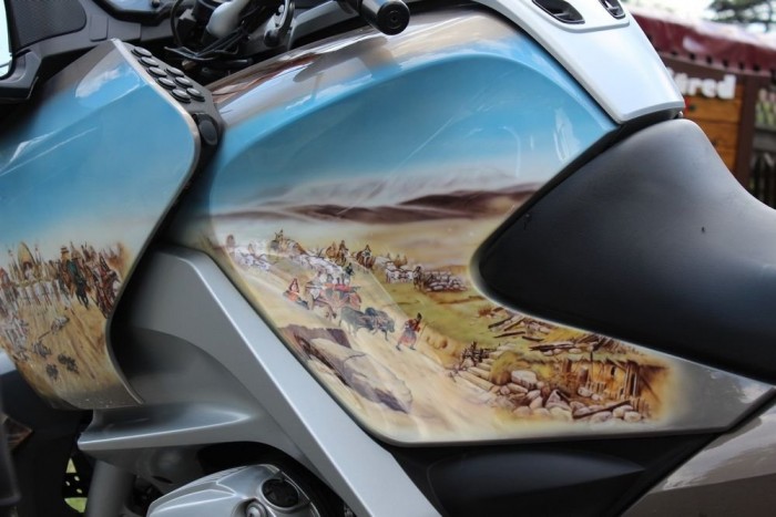 Ezen a hazafias érzelmű motoron mai napig ámulunk 10