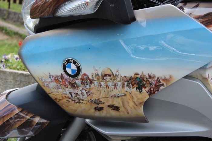 Ezen a hazafias érzelmű motoron mai napig ámulunk 11