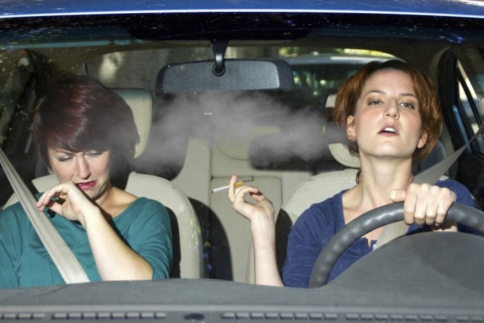 hogyan lehet abbahagyni a dohányzást az autóban