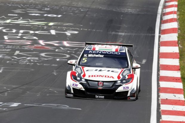 Michelisz második és harmadik a zöld pokolban