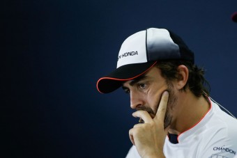 F1: Alonso bajnok lesz vagy lelép
