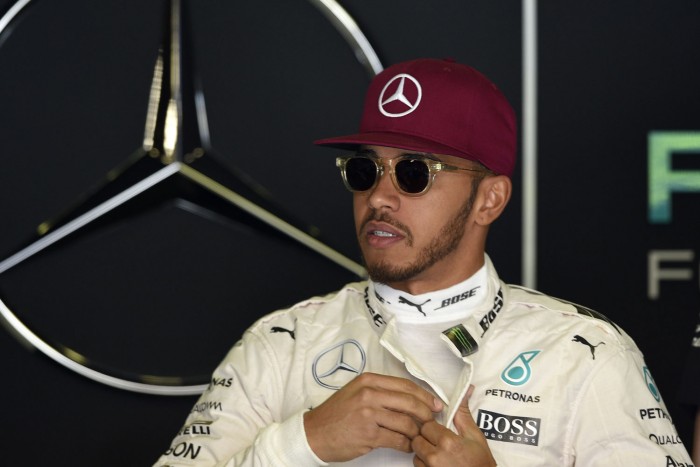F1: Hamilton nem vágyik a Ferrarihoz