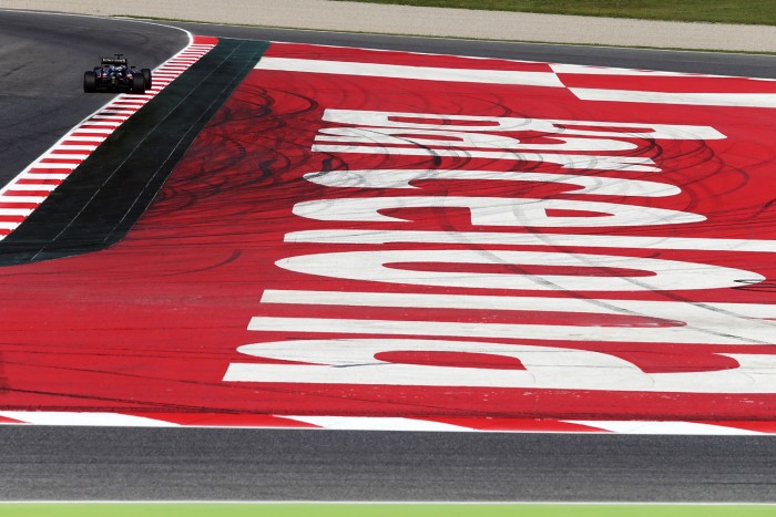 F1: Eldőlt a vita, nem mennek Bahreinbe a csapatok