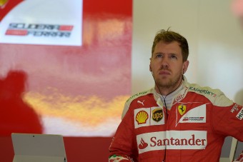 F1: Vettel nem tudja, hova lett a tempó