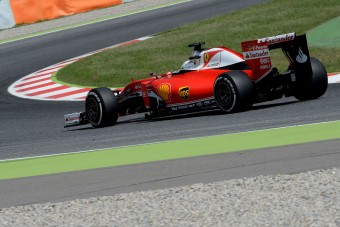 F1: Vettel ma bezzeg első lett