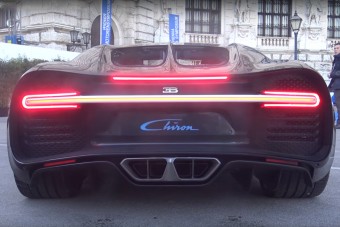 Ilyen, mikor adnak pár gázfröccsöt az új Bugattinak