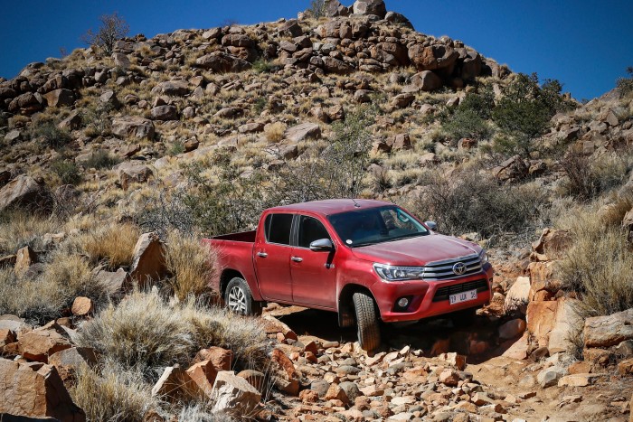 Ez lesz az utolsó autód? 7 | Vezess A kétkerékhajtású kivitelek végsebessége 175 km/óra, míg a 4x4 modelleké 170 km/óra.