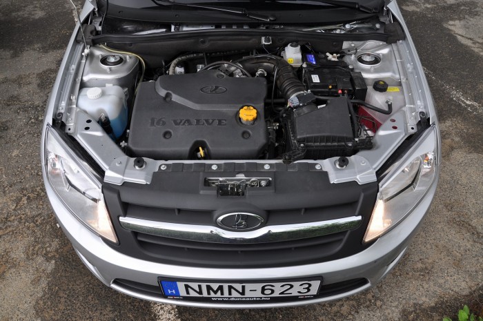 Lada Granta: ez már nem az a Lada 11 | Vezess Erős és nem is zajos a motor