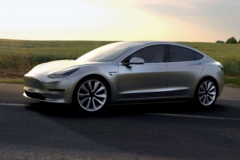 Felpörgetné a Teslát az aksigyártó