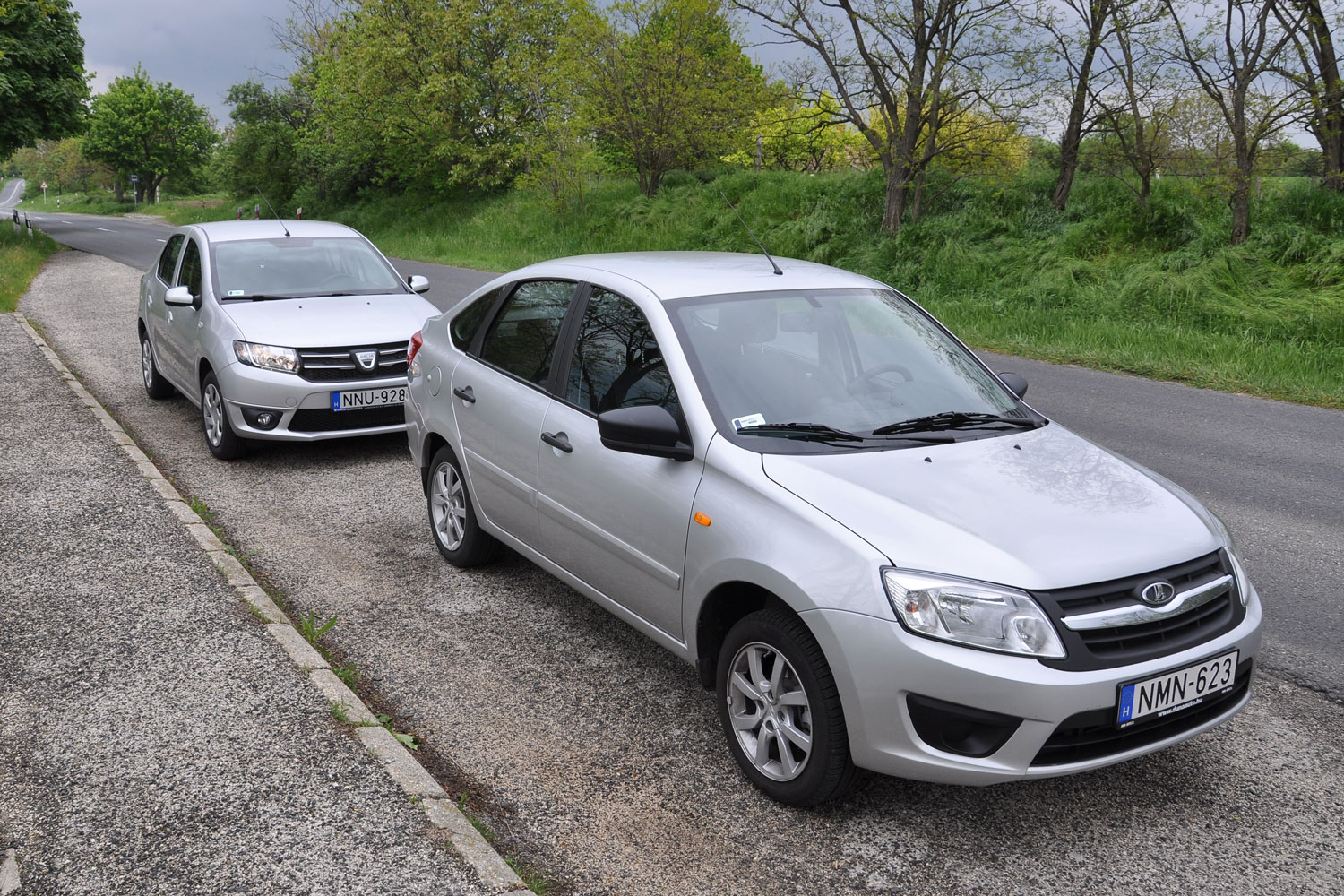 Teszt: Lada vagy Dacia? Melyik ér többet? 16