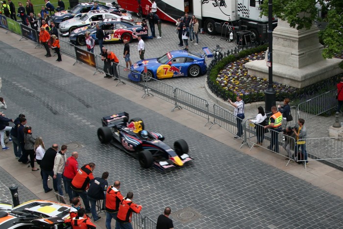 Így láthatsz itthon F1-sztárokat ingyen