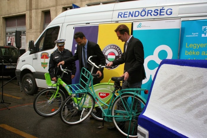 Az Autóklub nekimegy a kerékpáros közlekedésnek