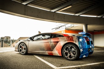 Amerika kapitány autója eszeveszett király