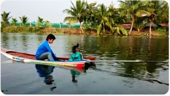 Ez a thaiföldi csónak mindenen túltesz, amit eddig vízen láttunk