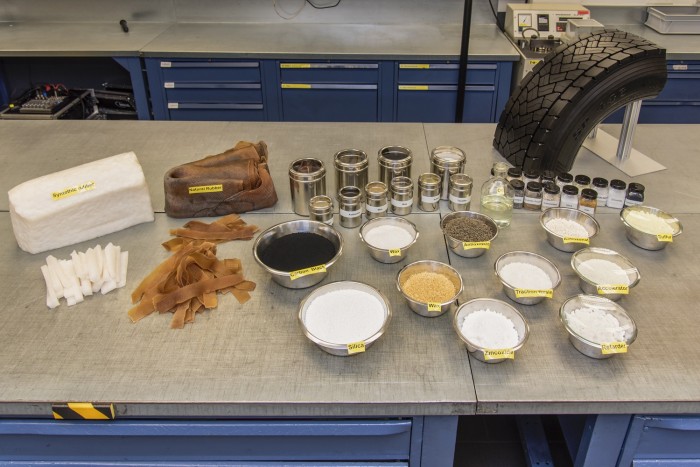 Ennyi alapanyagot kell megfelelően kombinálni ahhoz, hogy használható gumit kotyvaszthassunk belőle