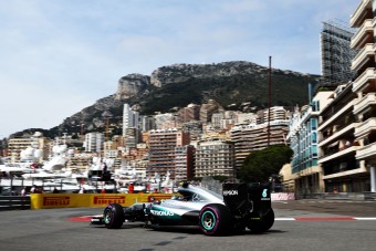 F1: Rosberg szoros csatát vár a Red Bull-lal