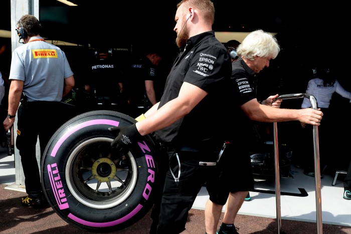 F1: Hamilton unalmas futamot jósol