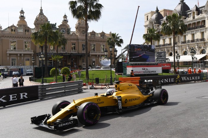 F1: Ezt a döntést meg kell hoznia a Renault-nak