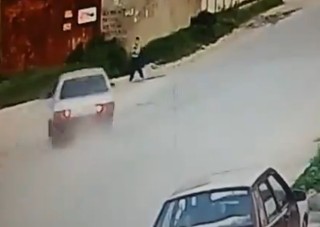 Óriási mázlija volt ennek az orosz kisfiúnak