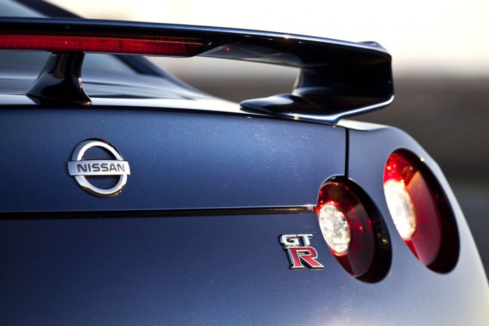 Beszáll a Nissan a Mitsubishibe