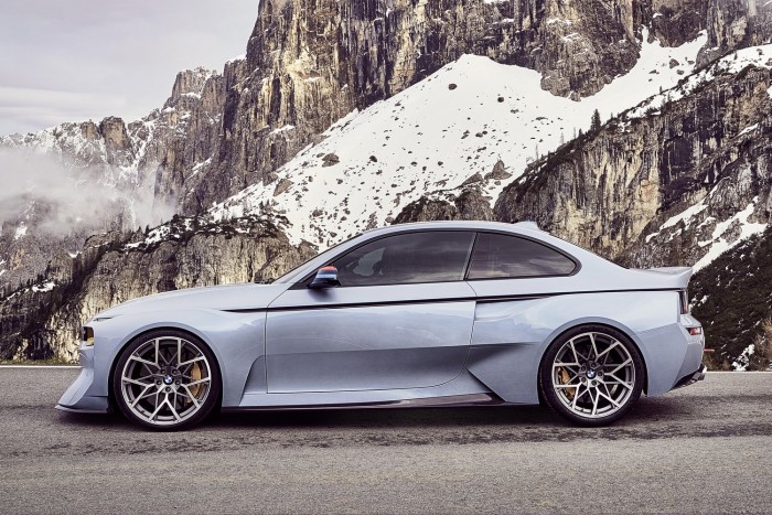 Dicsőséges időutazás a BMW új tanulmányautója 2 BMW 2002 Hommage