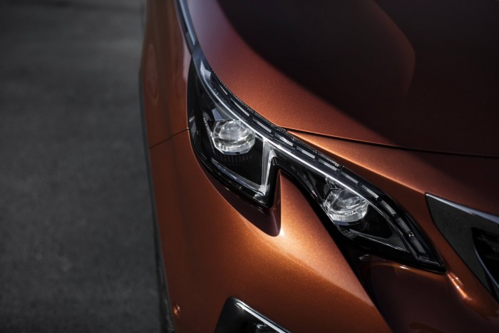 PEUGEOT_3008_1605PC_202