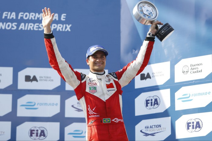 Piquet-t lepattintotta az utánpótlás-sorozat