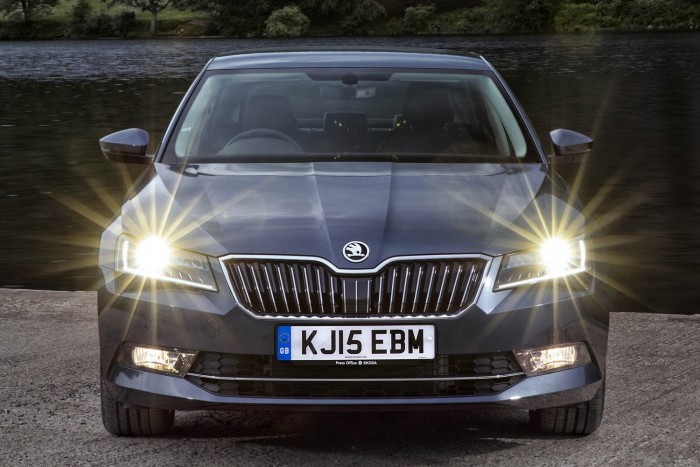 Magyar autó nyert Angliában 8 | Vezess A legjobb nagy családi autó: Skoda Super