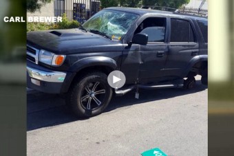 Mind a négy kerék leesett menet közben