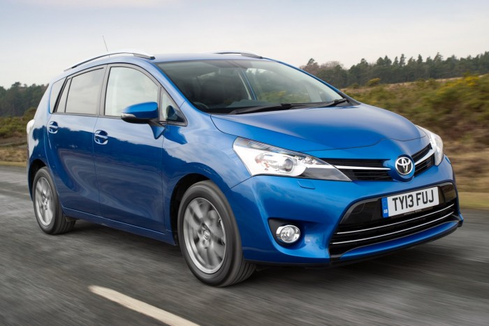 Magyar autó nyert Angliában 18 | Vezess A gyakorlatban legtakarékosabbnak bizonyult autó: Toyota Verso 1.6 D-4D