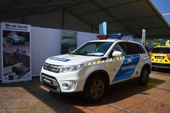 Ezért kerülik a rendőrök az autós szolgálatot