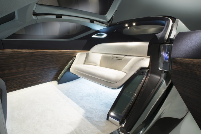 103 EX Rolls-Royce VISION NEXT 100