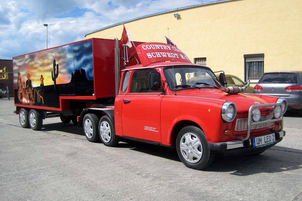 Nem vicc: 2,2 millióért eladó egy Trabant kamion 5 | Vezess 13522707_911674832288330_3293846929596480594_o