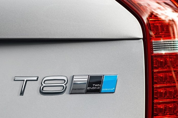 Hány címke fér még el itt egymás mellett?