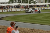 Goodwood: Angol bolondok  gyülekezete 372