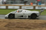 Goodwood: Angol bolondok  gyülekezete 393