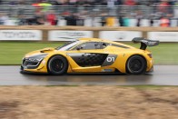 Goodwood: Angol bolondok  gyülekezete 402