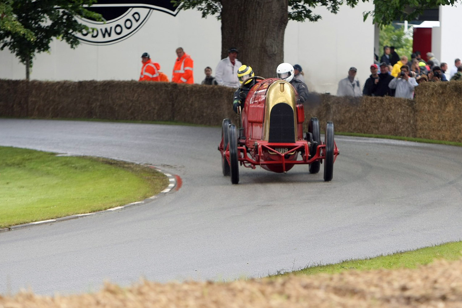 Goodwood: Angol bolondok  gyülekezete 213