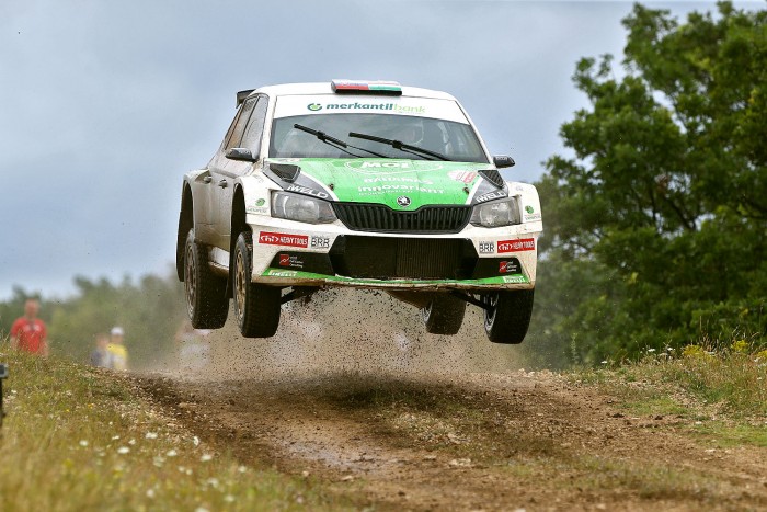 A helyi buszjárat is beleszólt a Veszprém-raliba