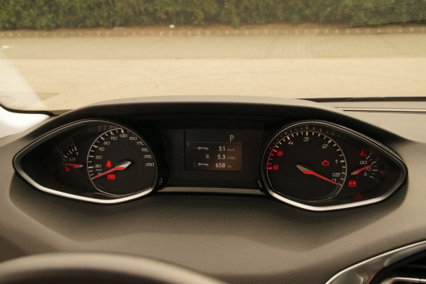 Íme, a Peugeot 308 legcsaládbarátabb verziója 6 Kútnál ellenőrizve 5,5 liter volt a vegyes fogyasztás