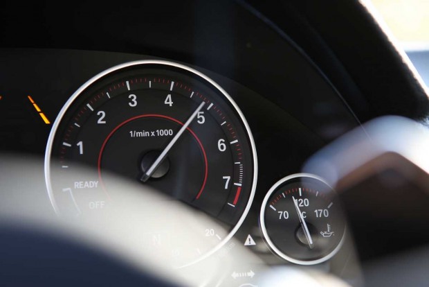 Jobb a BMW négy hengerrel mint hattal? 4 Hat hengerrel az igazi?