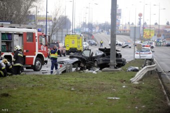 Lezárták a Ferihegyi Gyorsforgalmit, több sérült